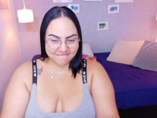 curvy-sexyvalen