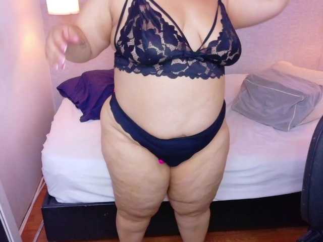 curvy-sexyvalen