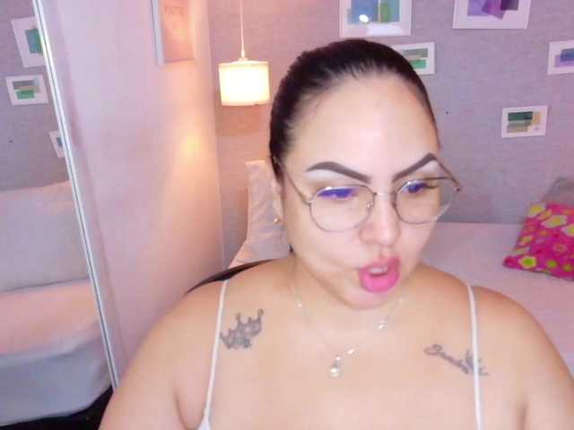 curvy-sexyvalen