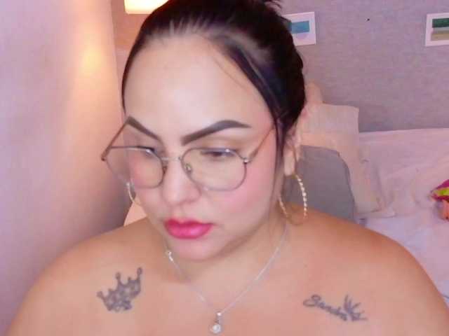 curvy-sexyvalen
