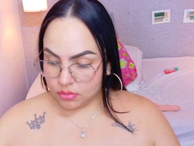 curvy-sexyvalen