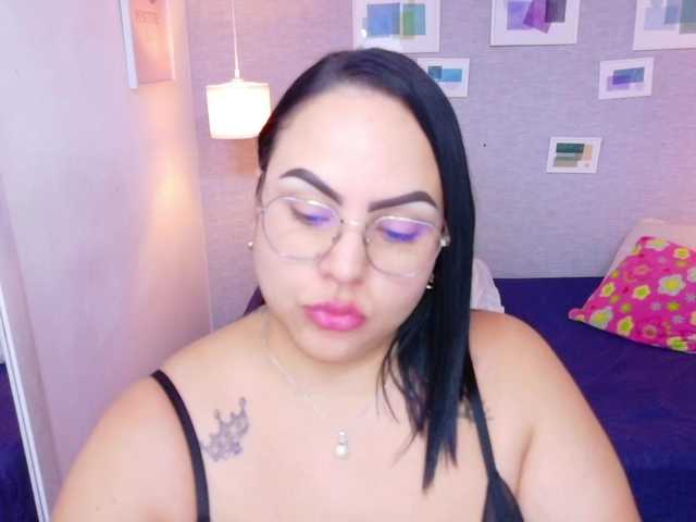 curvy-sexyvalen