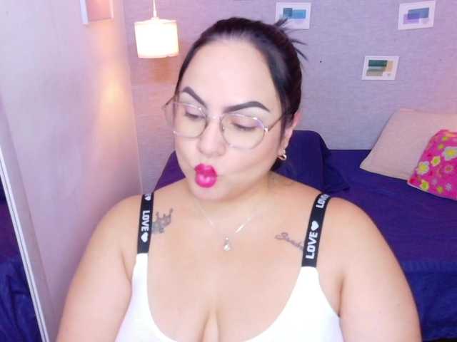 curvy-sexyvalen