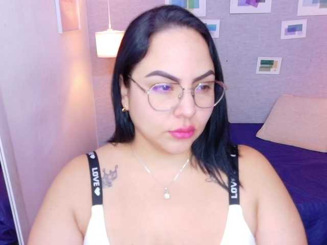 curvy-sexyvalen