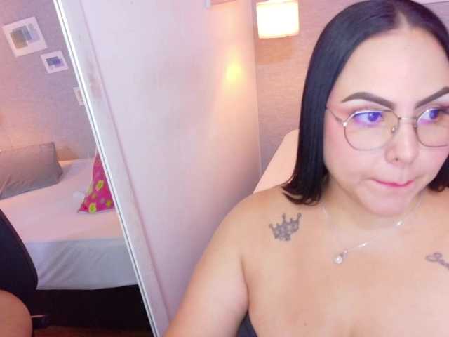 curvy-sexyvalen
