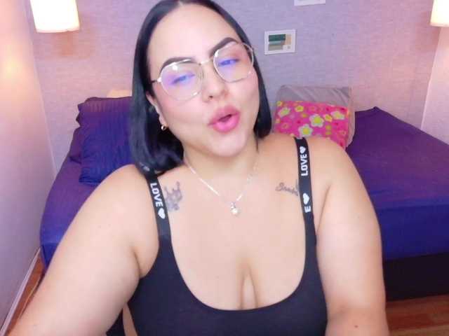 curvy-sexyvalen