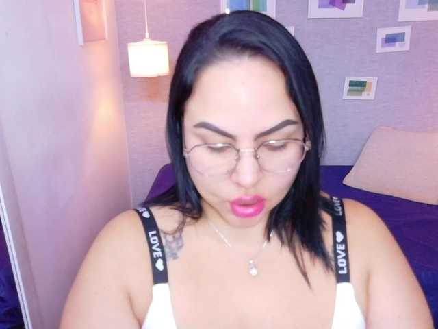 curvy-sexyvalen
