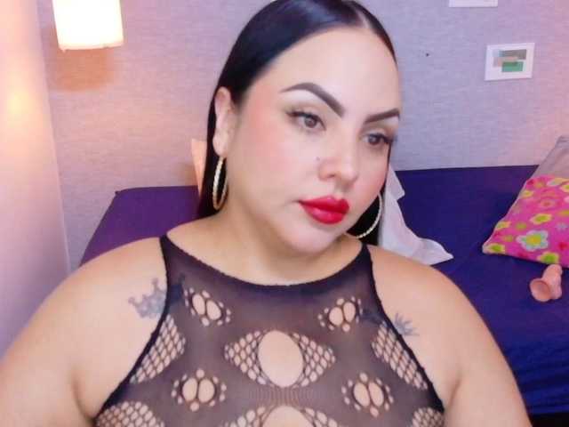 curvy-sexyvalen