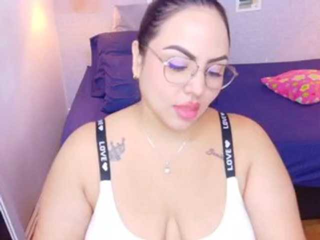 curvy-sexyvalen