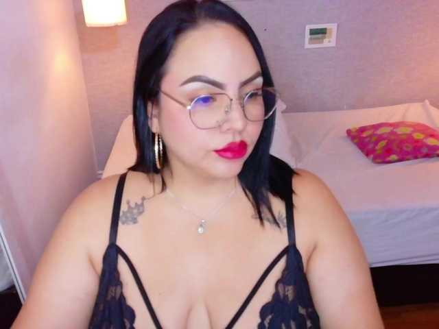 curvy-sexyvalen
