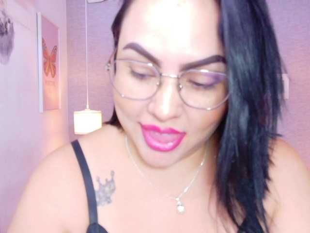 curvy-sexyvalen