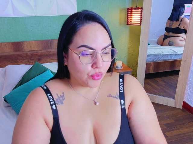 curvy-sexyvalen