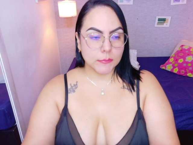 curvy-sexyvalen