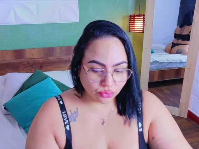 curvy-sexyvalen