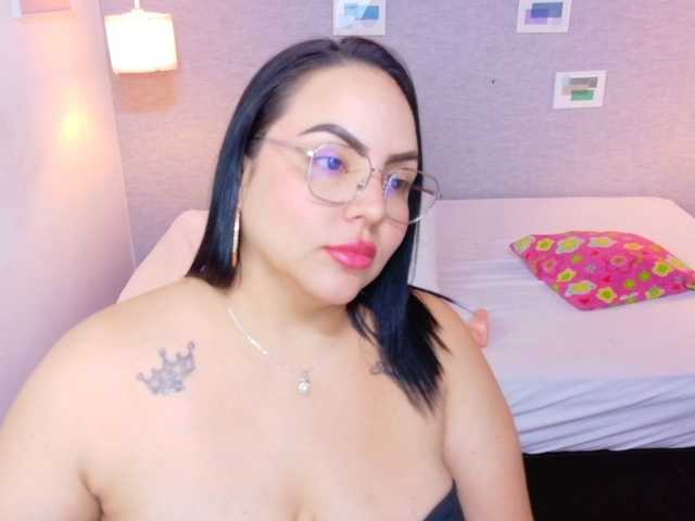 curvy-sexyvalen