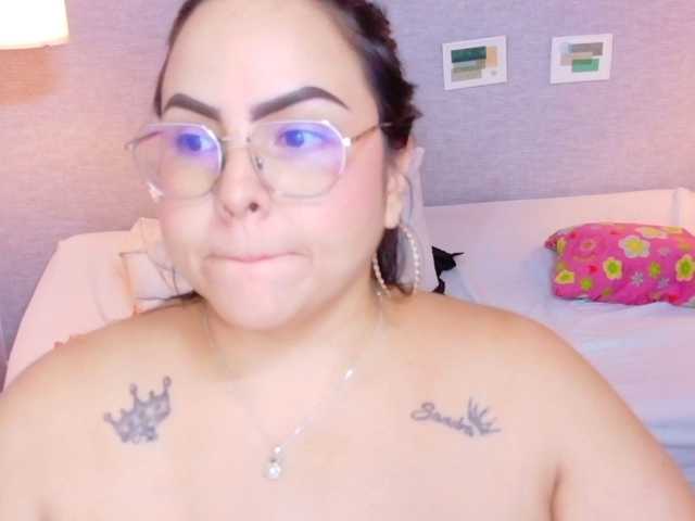curvy-sexyvalen