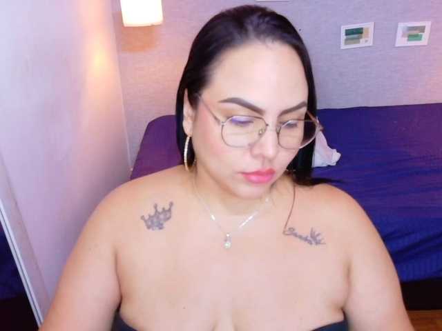 curvy-sexyvalen