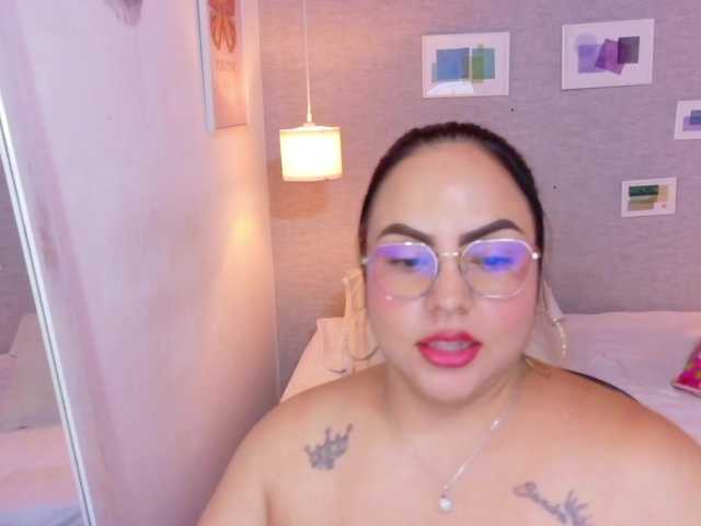 curvy-sexyvalen