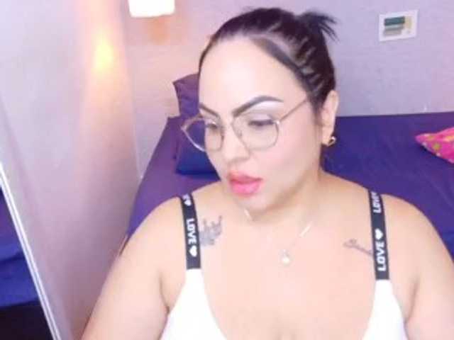 curvy-sexyvalen