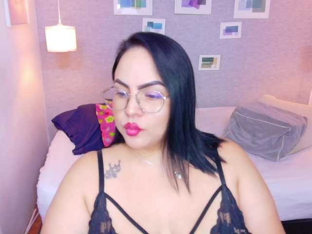 curvy-sexyvalen