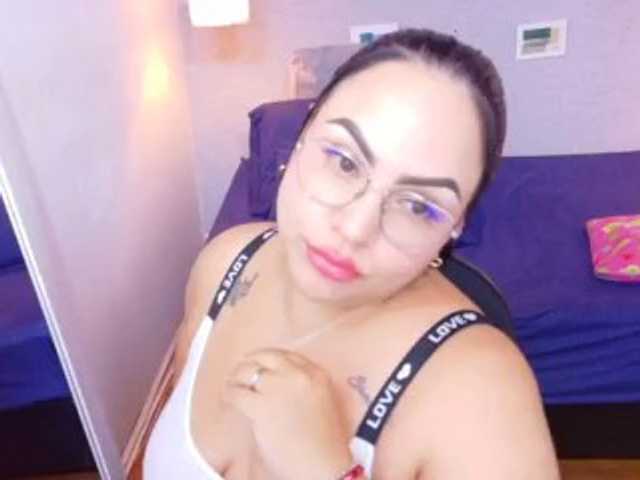 curvy-sexyvalen