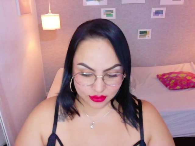 curvy-sexyvalen