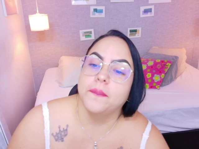 curvy-sexyvalen