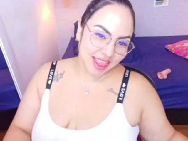 curvy-sexyvalen