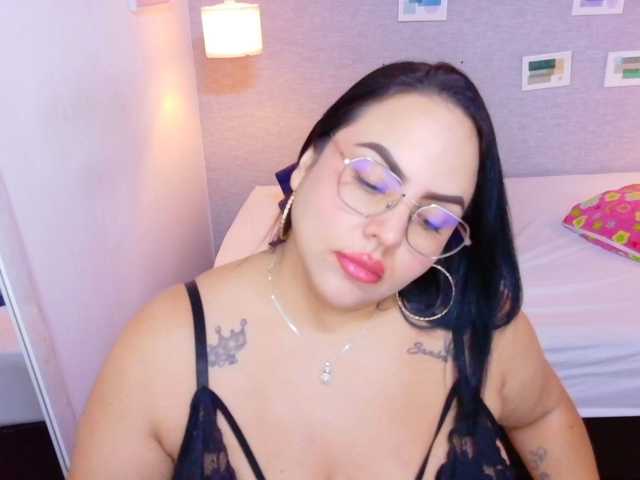 curvy-sexyvalen