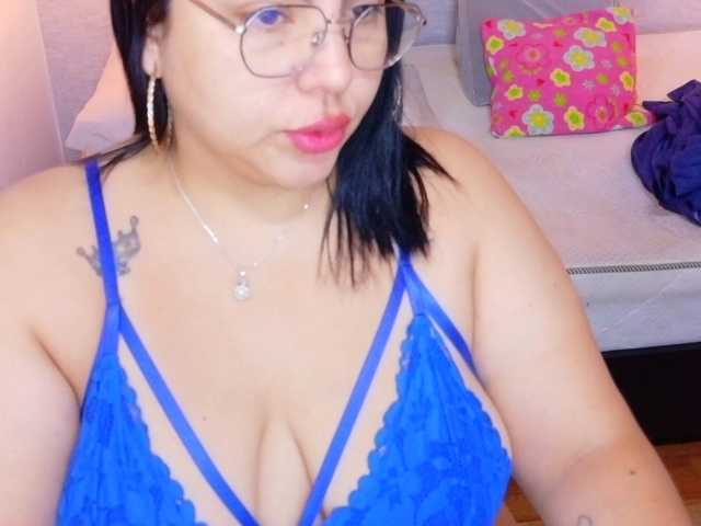 curvy-sexyvalen