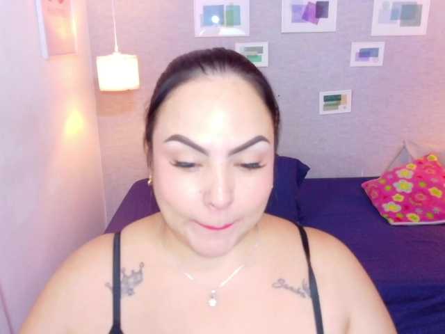 curvy-sexyvalen