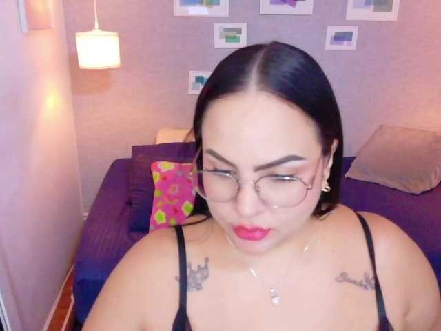 curvy-sexyvalen
