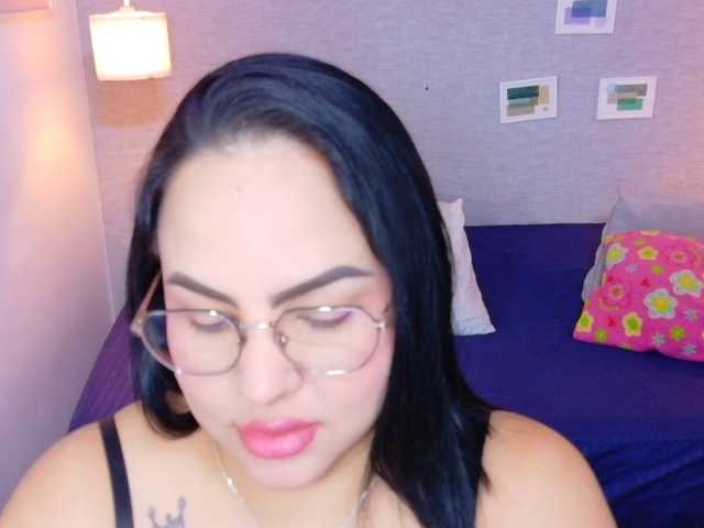 curvy-sexyvalen