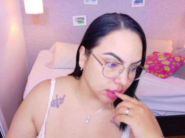 curvy-sexyvalen