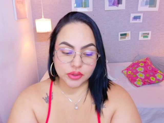curvy-sexyvalen