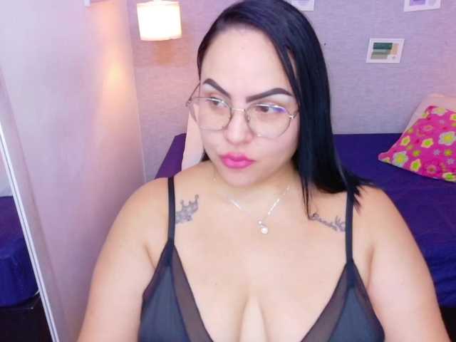 curvy-sexyvalen