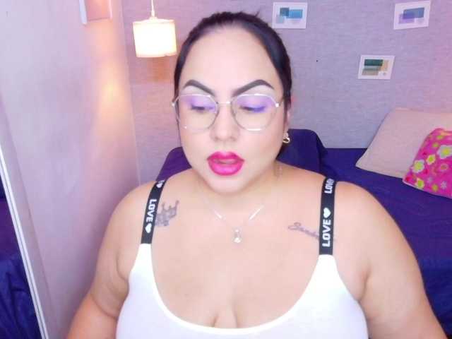 curvy-sexyvalen live cam preview