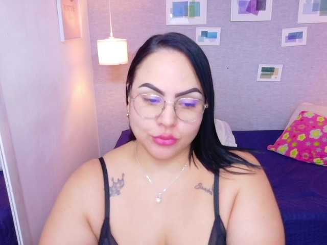 curvy-sexyvalen