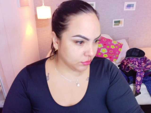 curvy-sexyvalen