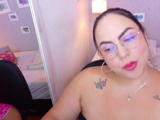 curvy-sexyvalen