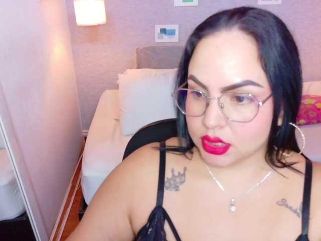 curvy-sexyvalen