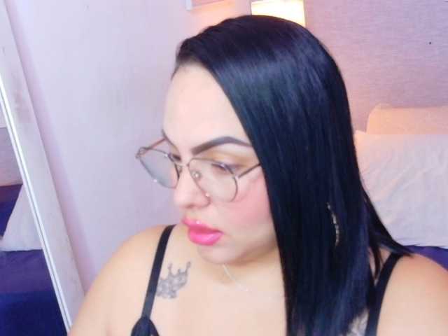 curvy-sexyvalen