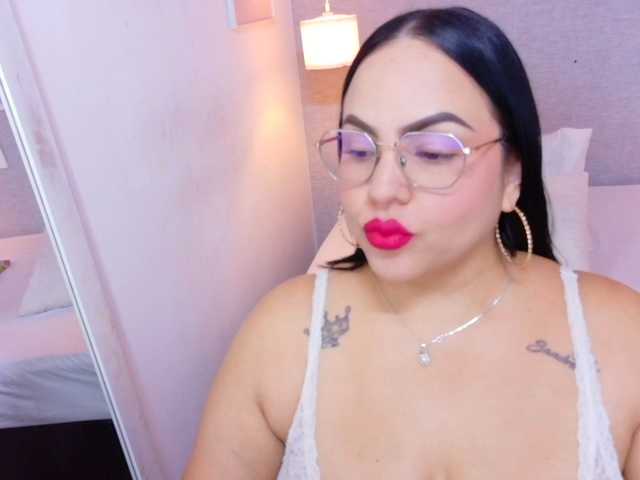 curvy-sexyvalen