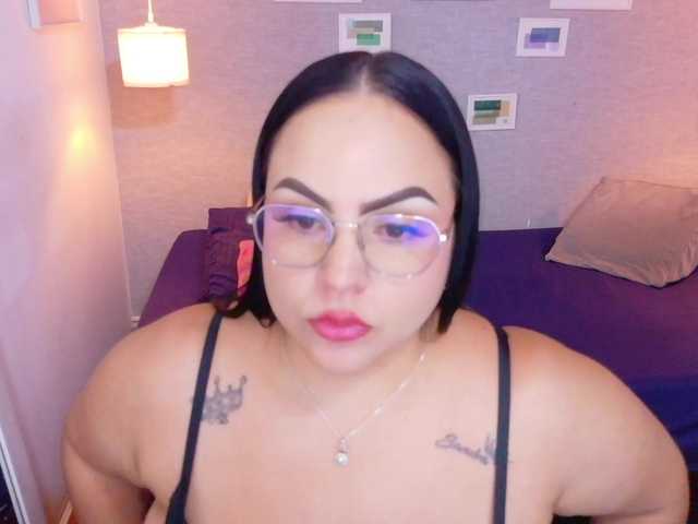 curvy-sexyvalen