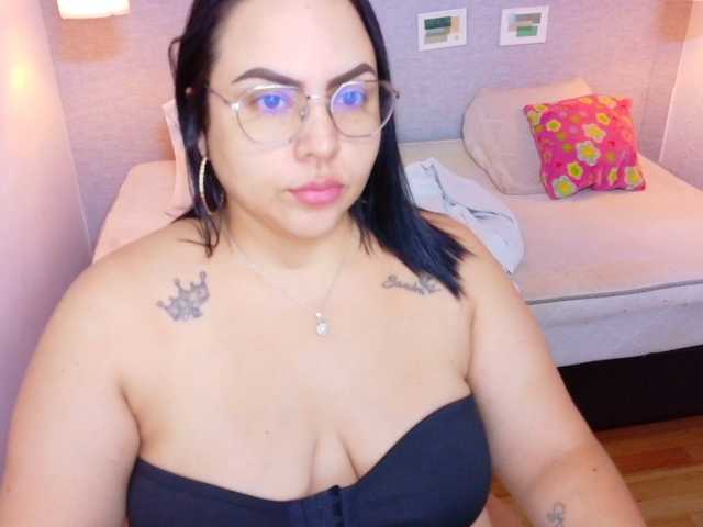 curvy-sexyvalen live cam preview