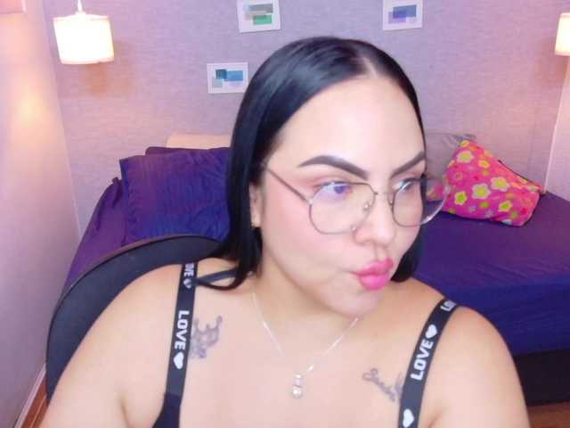 curvy-sexyvalen
