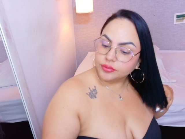 curvy-sexyvalen