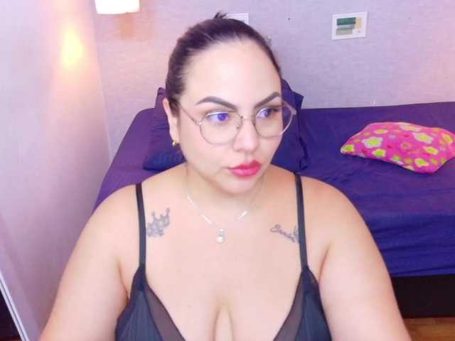 curvy-sexyvalen