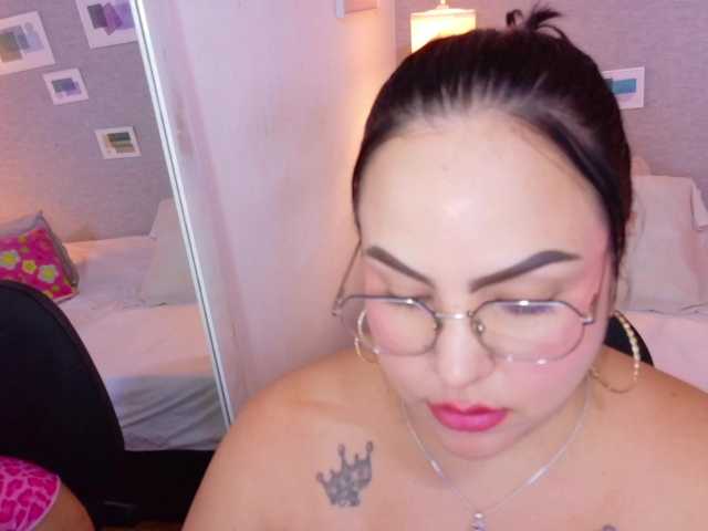curvy-sexyvalen