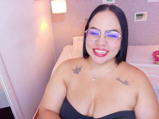 curvy-sexyvalen